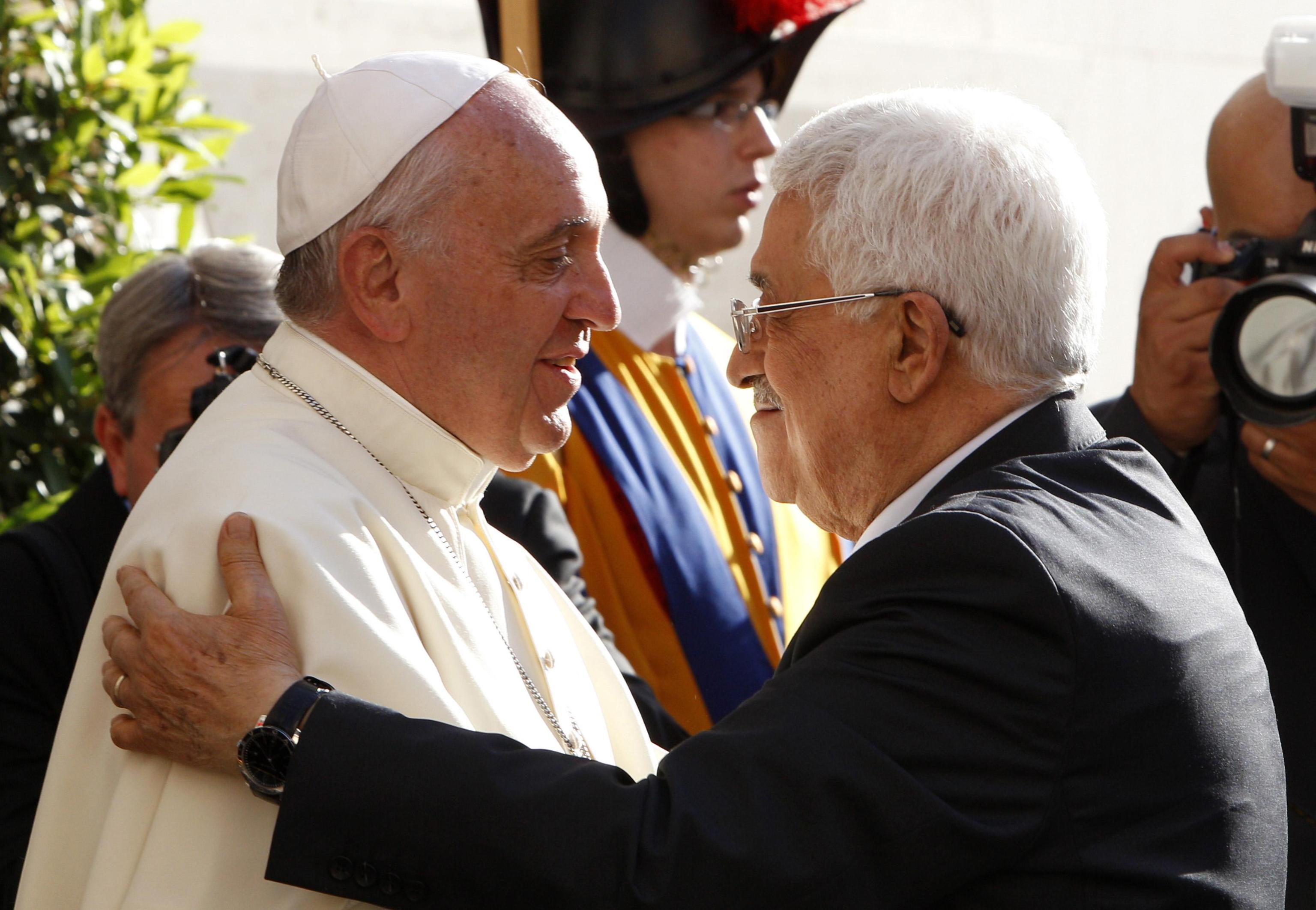 Pope Francis welcomes Palestinian President Abu Mazen (Mahmoud Abbas) at his arrival at the Vatican