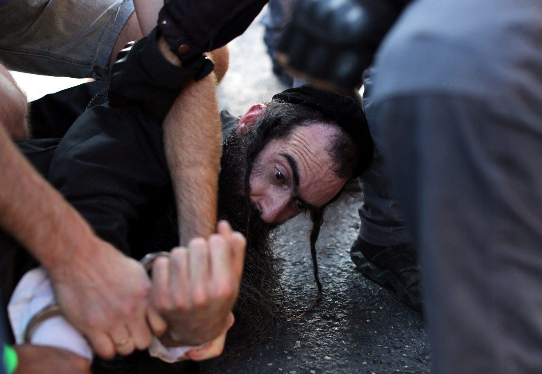 Orthodox Jew Yishai Shlissel arrested after stabbing people during Gay Parade in Jerusalem