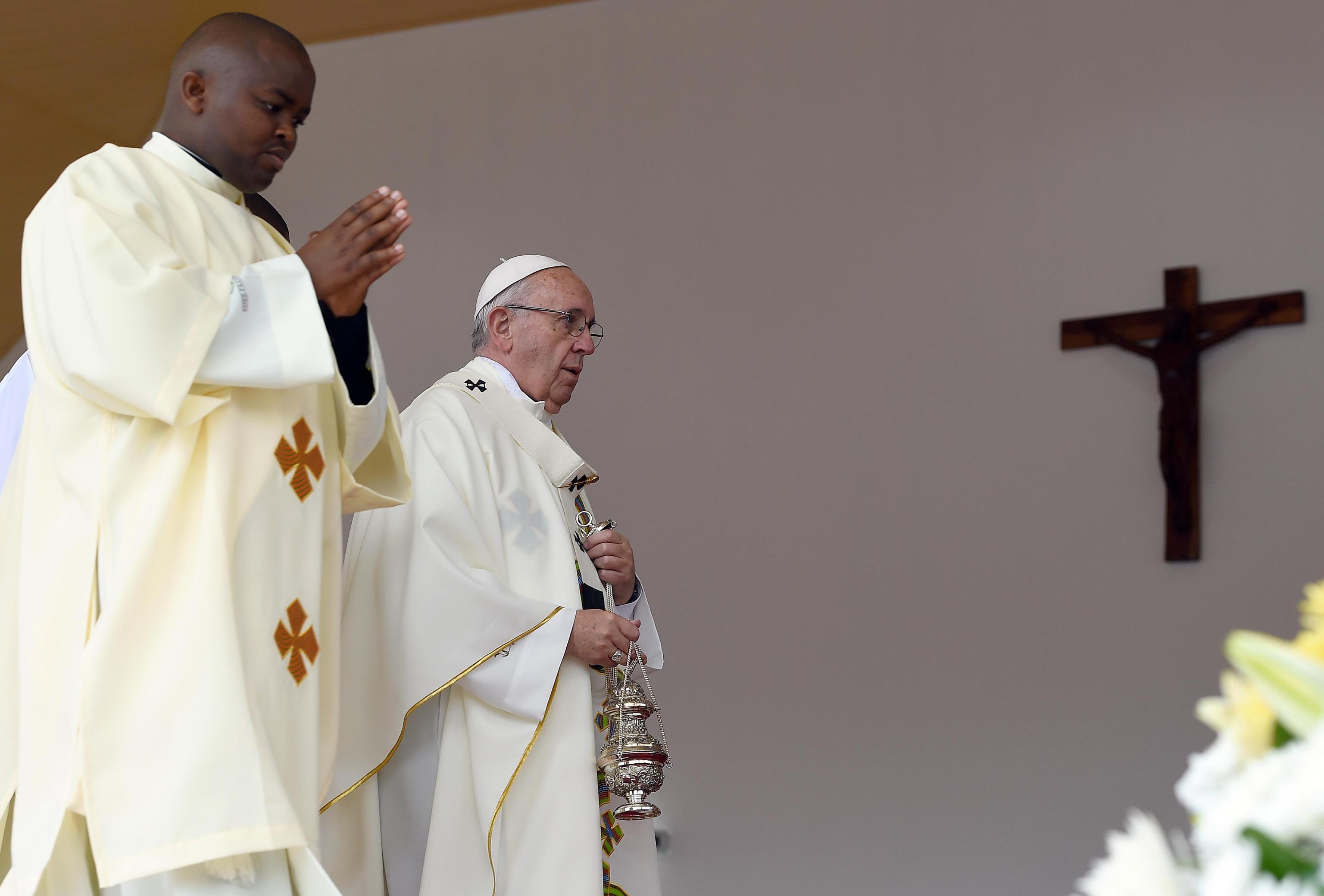Pope Francis attend a mass at the University campus in Nairobi