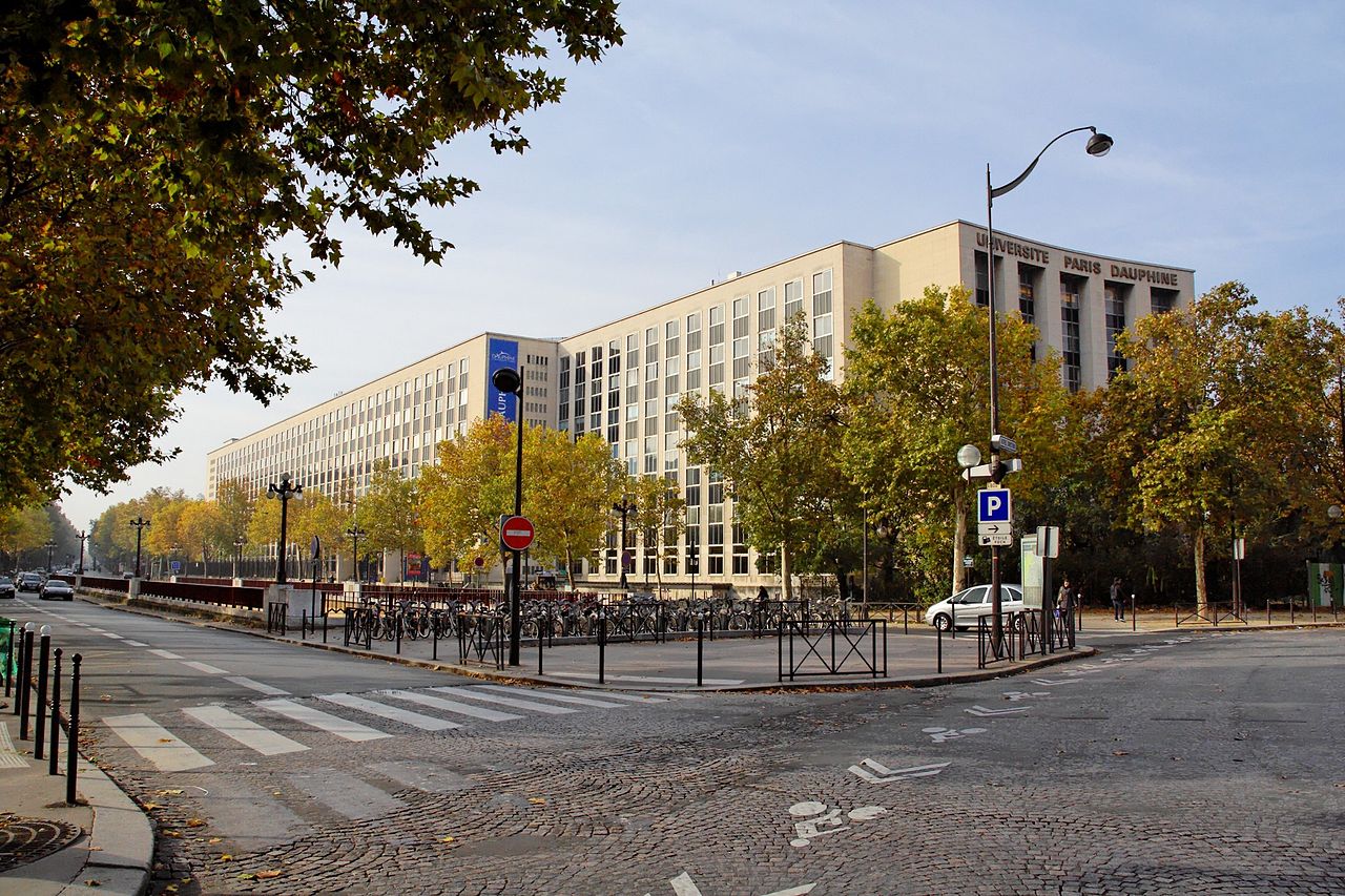 The Centre universitaire Dauphine (which houses the Paris Dauphine University)
