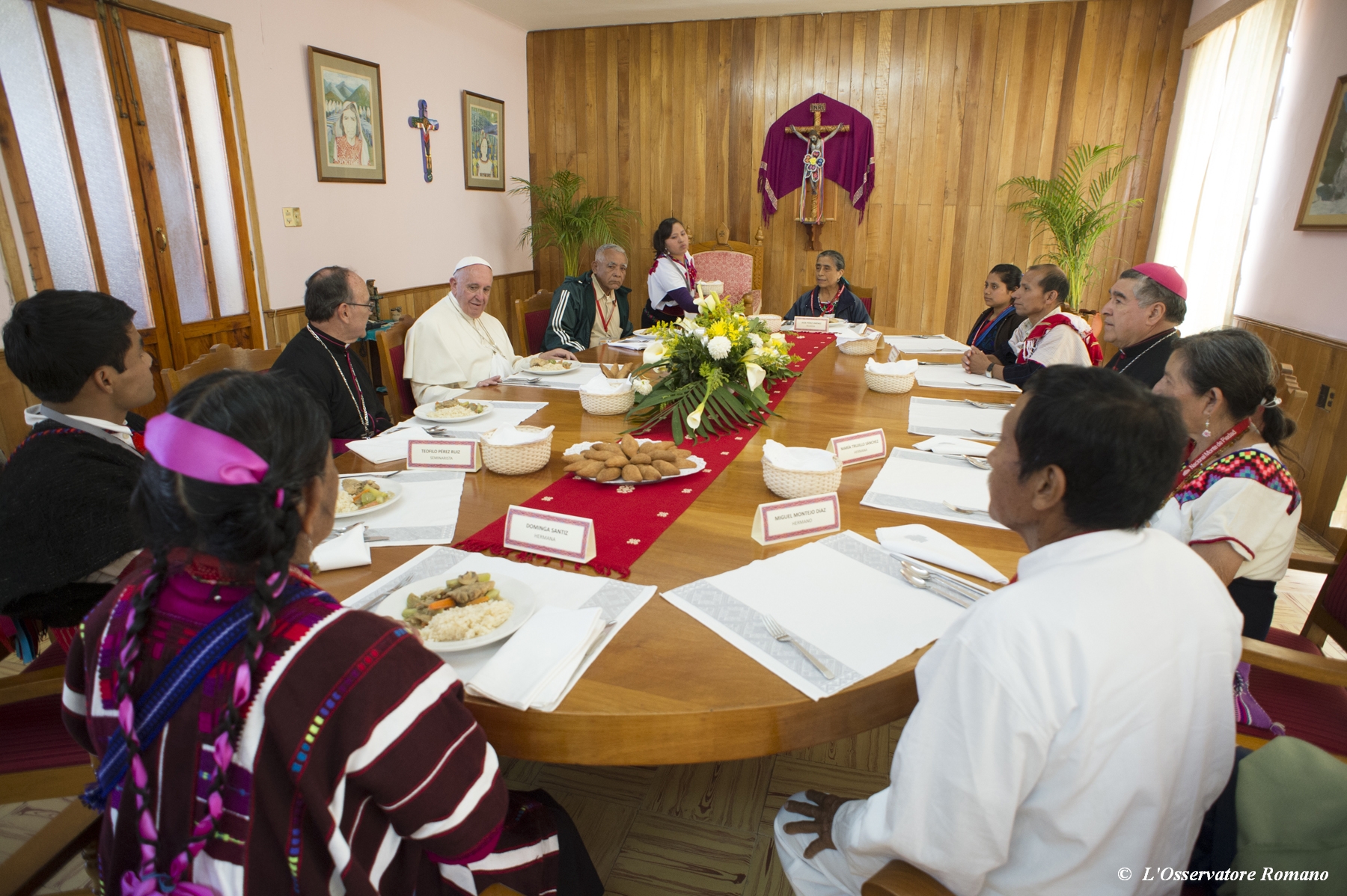 Pranzo del Papa a Chiapas, con rappresentanti indigeni